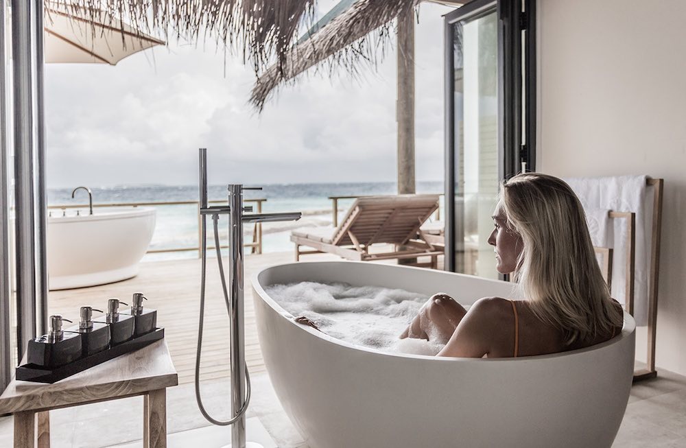 Jacuzzi Water Villa photo 2